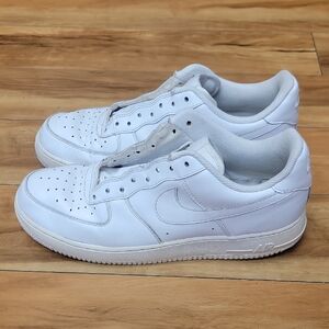 Nike Size 11 Men's Air Force 1 07 White Sneakers NO LACES